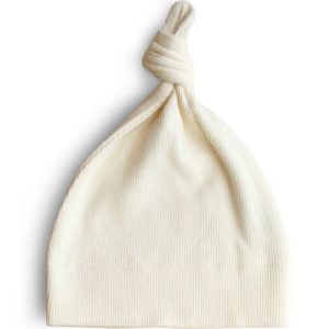 achetez Bonnet de naissance côtelé Ivory Mushie au meilleur prix en promo