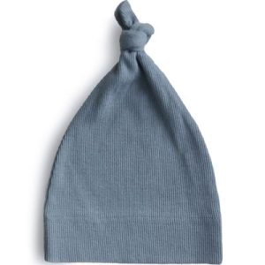 achetez Bonnet de naissance côtelé Tradwinds Mushie au meilleur prix en promo