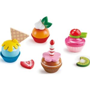 achetez Cupcakes factices et accessoires (18 pièces) Hape au meilleur prix en promo