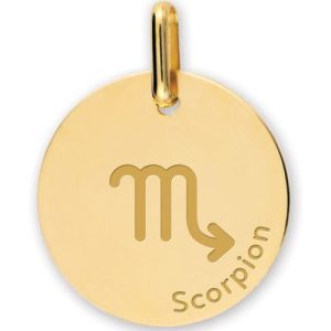 achetez Médaille zodiaque Scorpion personnalisable (or jaune 750°) Lucas Lucor au meilleur prix en promo