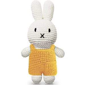 achetez Peluche Miffy en salopette jaune (25 cm) Just Dutch au meilleur prix en promo