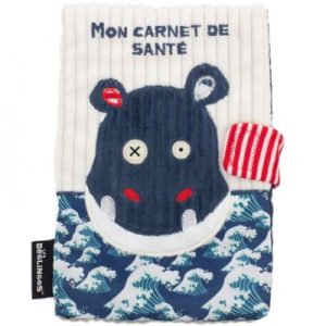 achetez Protège carnet de santé en tissu Hippipos l'hippopotame Les Déglingos au meilleur prix en promo