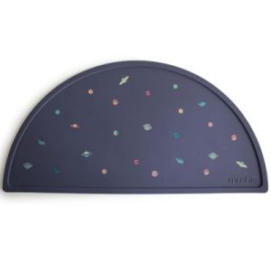 achetez Set de table en silicone Planets Mushie au meilleur prix en promo