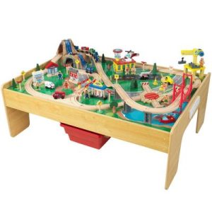 achetez Table avec circuit de train Adventure Town KidKraft au meilleur prix en promo