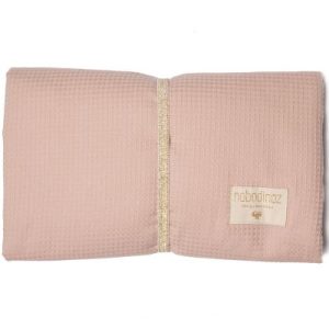 achetez Tapis à langer Mozart Nid d'abeille Misty pink Nobodinoz au meilleur prix en promo